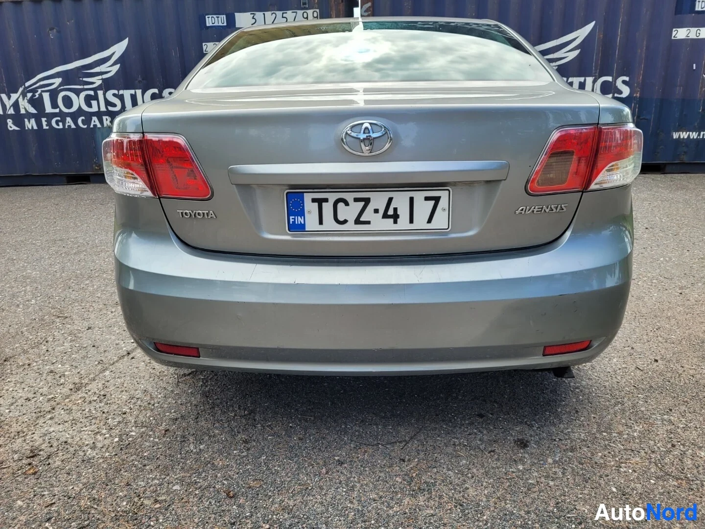 Harmaa Toyota Avensis 2010, takaa, kuva 9