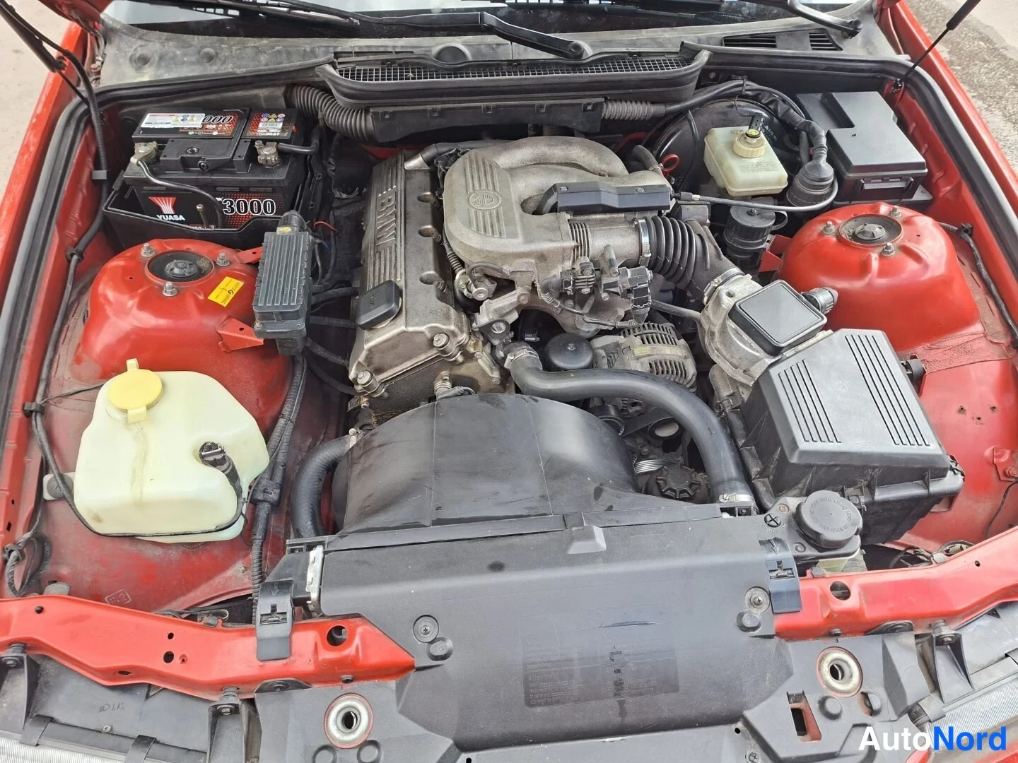 Red BMW 316i 1997, engine bay, photo 14