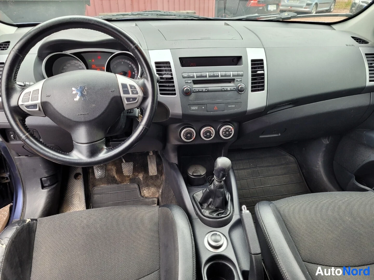 Sininen Peugeot 4007 2007, ohjaamo, kuva 9