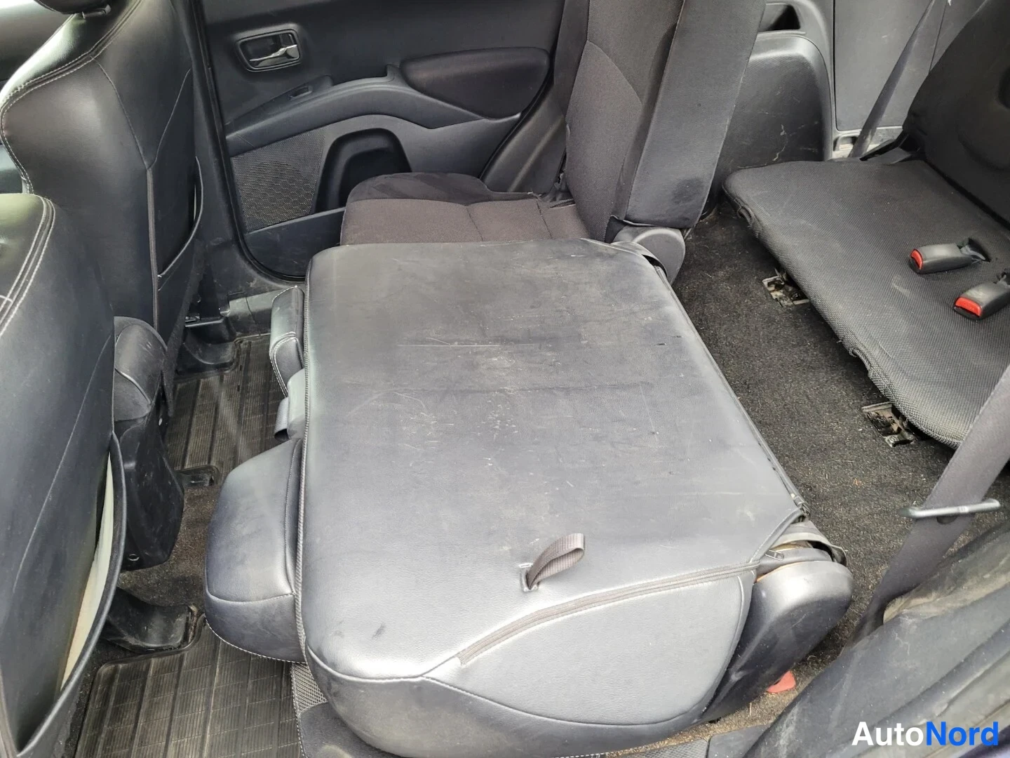 Sininen Peugeot 4007 2007, takaistuimet, kuva 17