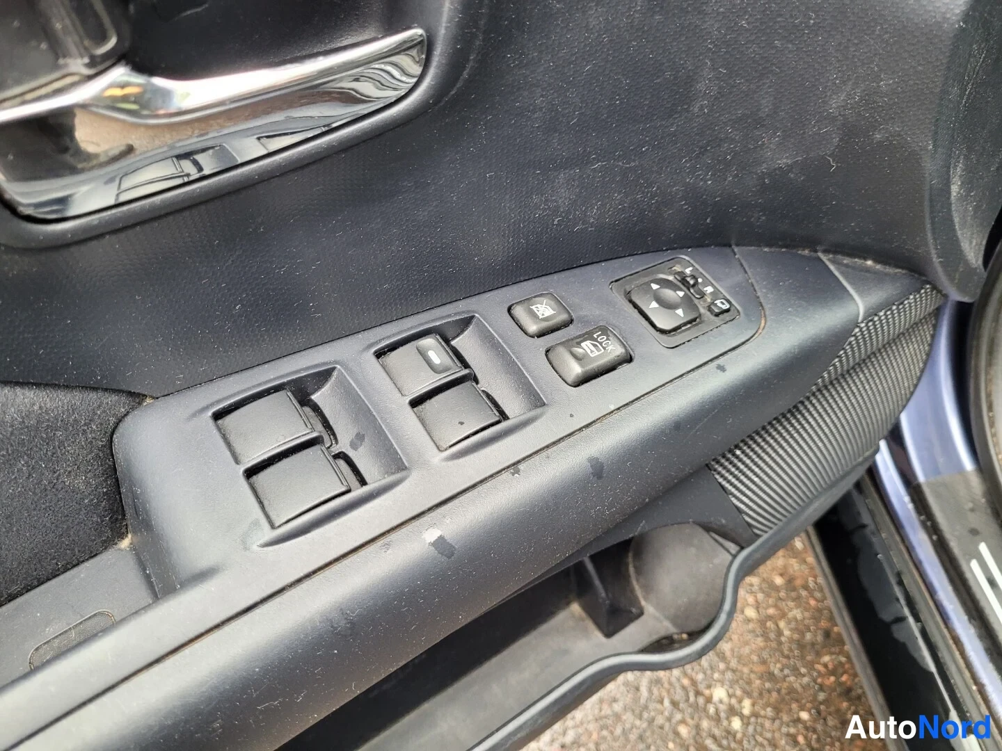 Sininen Peugeot 4007 2007, yksityiskohta, kuva 32