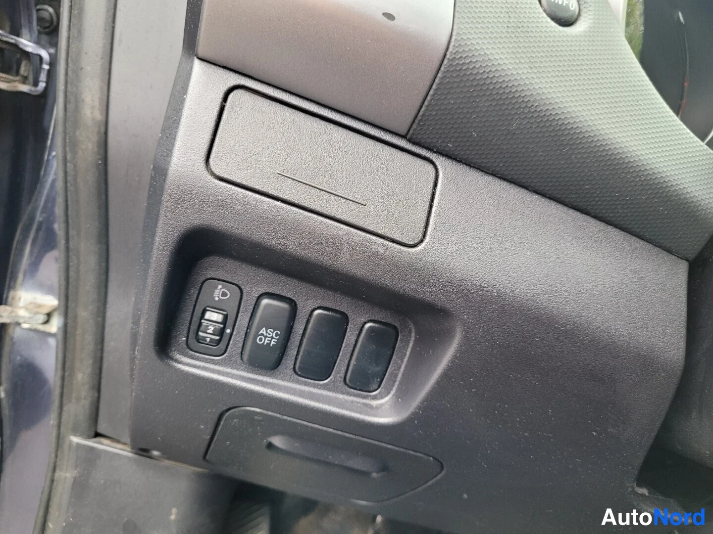 Sininen Peugeot 4007 2007, yksityiskohta, kuva 33