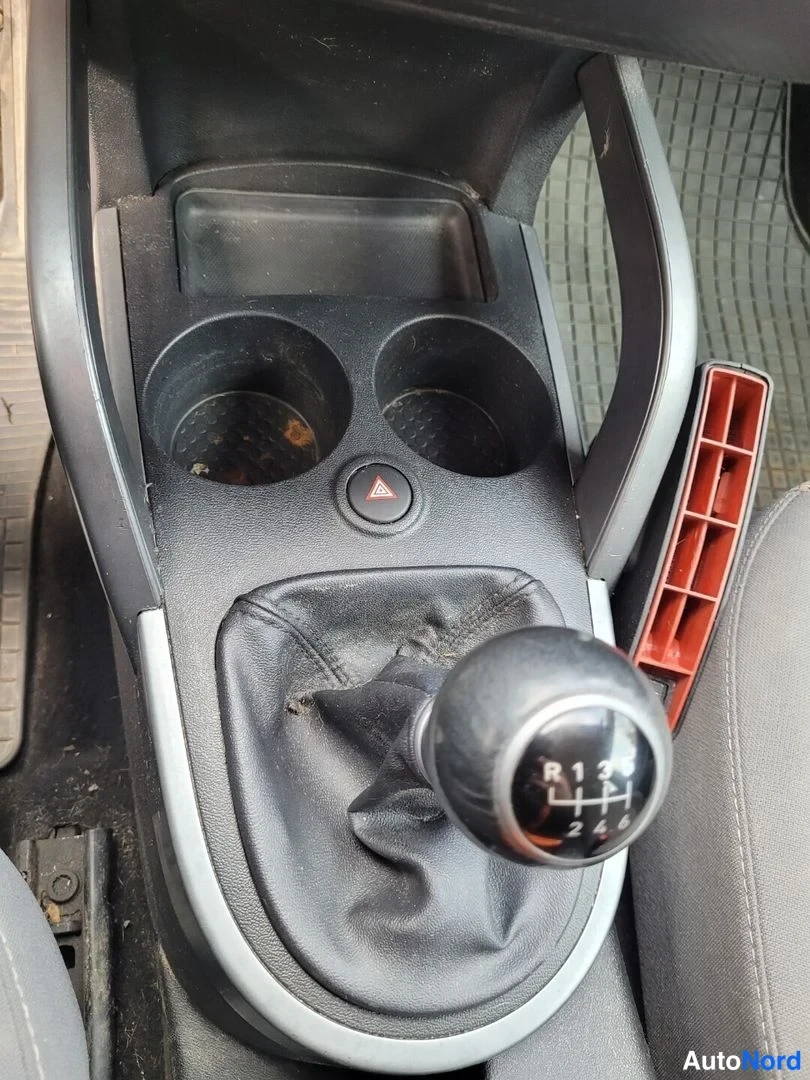 Musta Seat Altea 2010, yksityiskohta, kuva 22