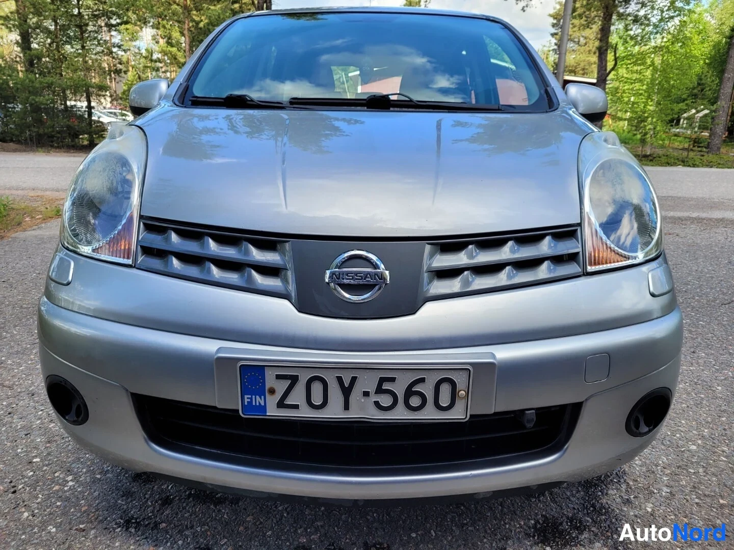 Hopea Nissan Note 2008, edestä, kuva 4