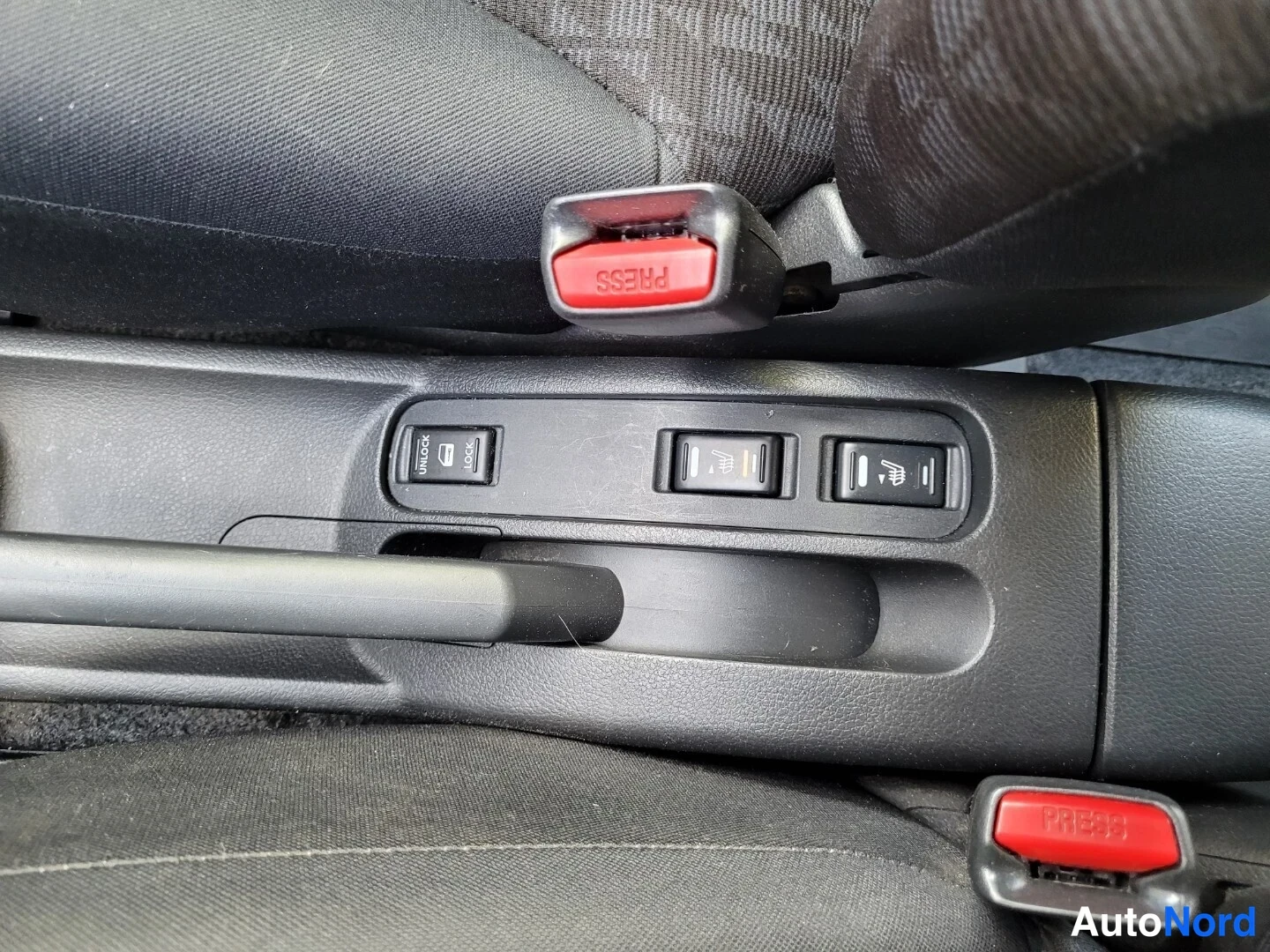 Hopea Nissan Note 2008, yksityiskohta, kuva 24