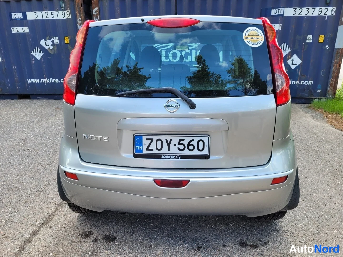Hopea Nissan Note 2008, takaa, kuva 8