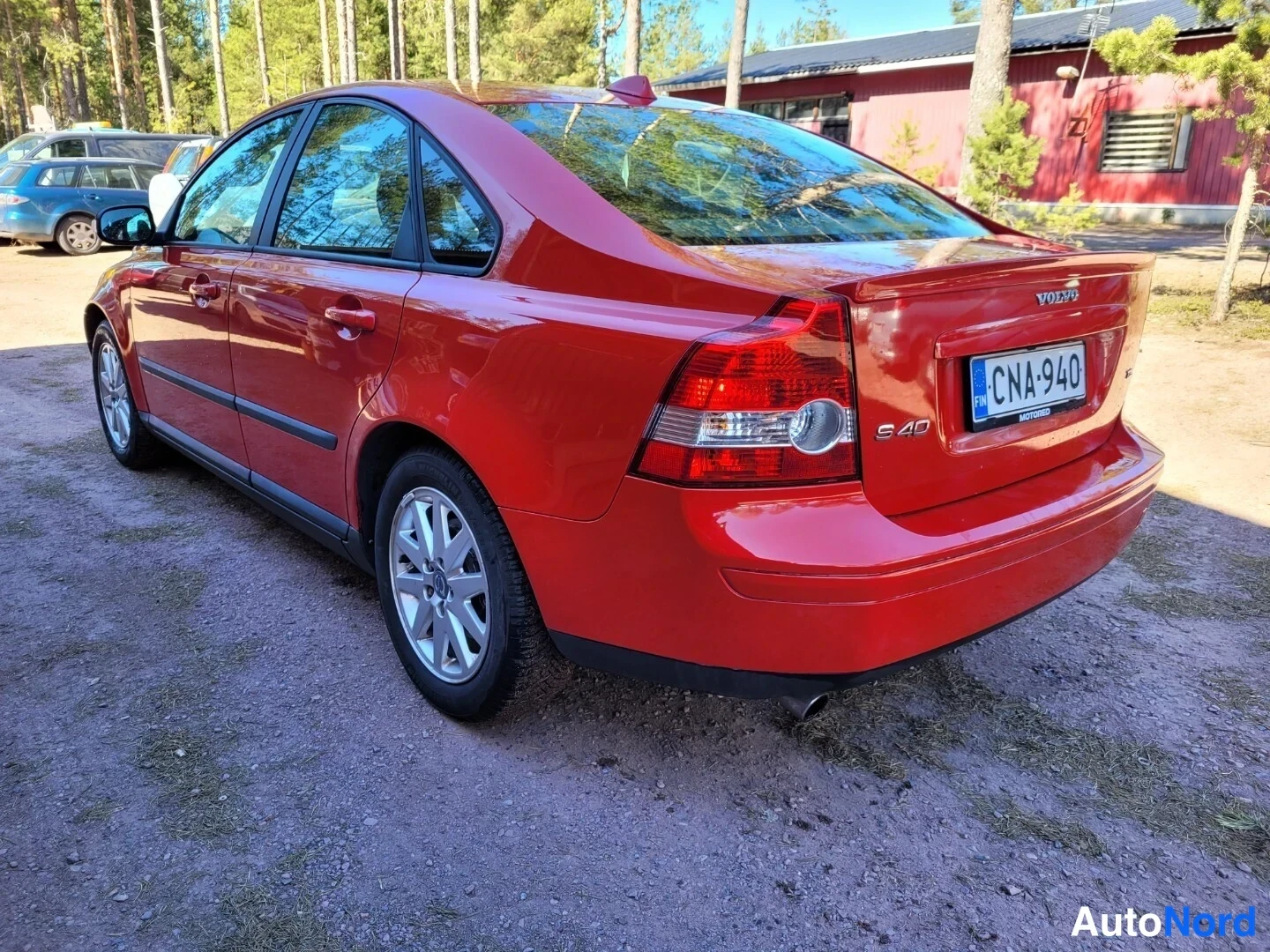 Punainen Volvo S40 2006, takaviisto, kuva 9