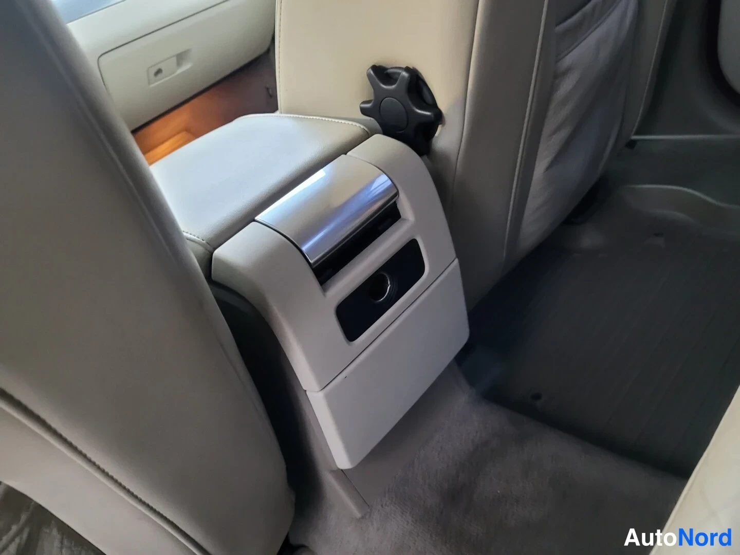 Beige Volvo S80 2006, yksityiskohta, kuva 29
