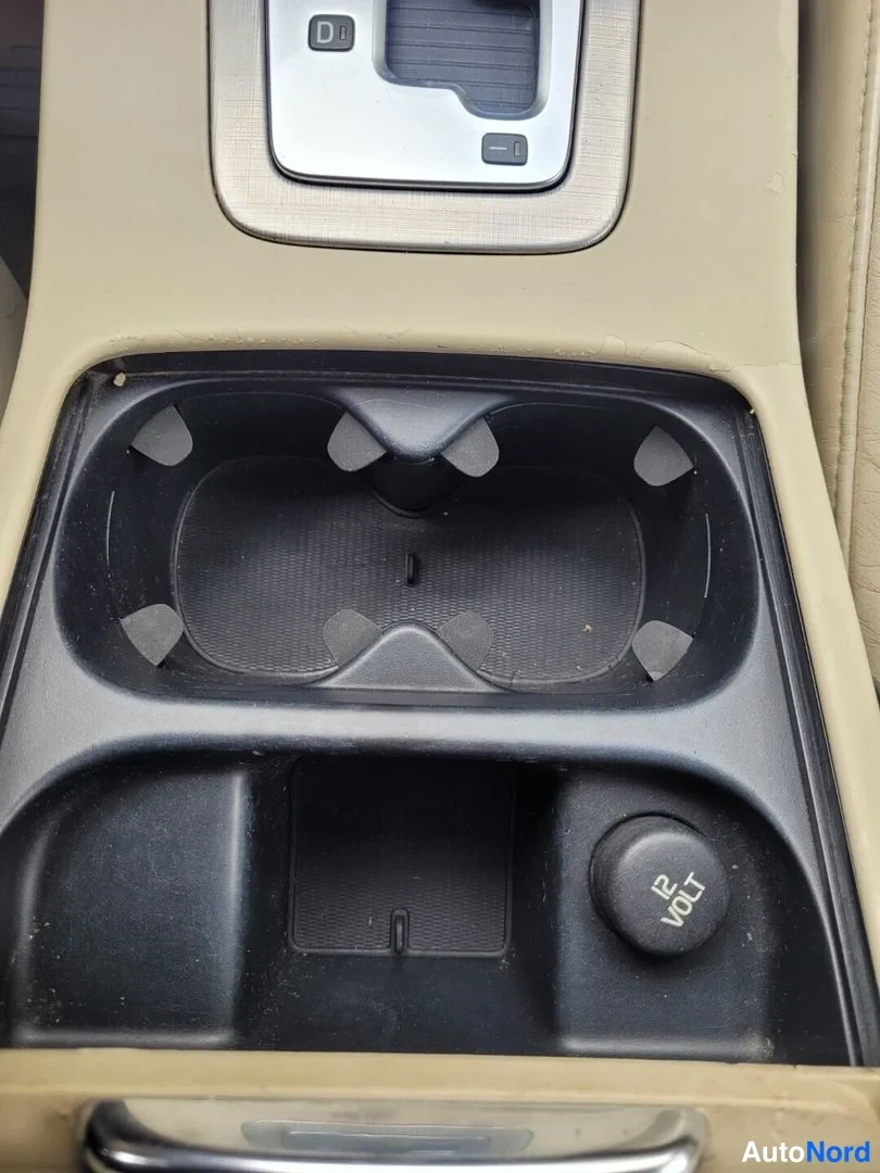 Beige Volvo S80 2006, yksityiskohta, kuva 32