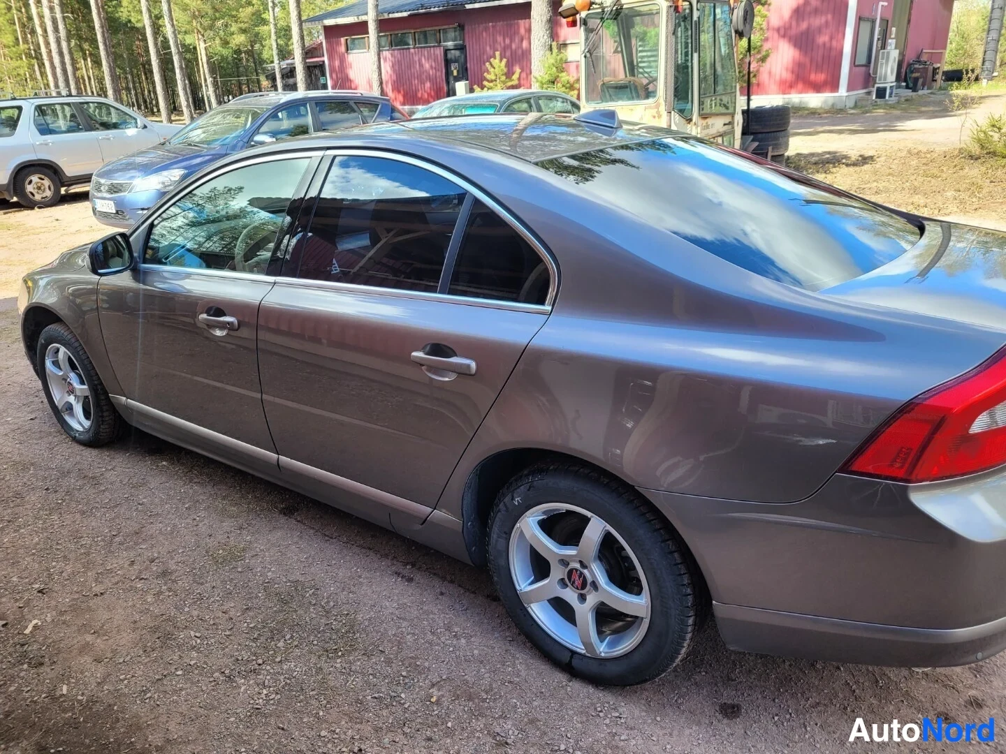 Beige Volvo S80 2006, sivulta, kuva 7