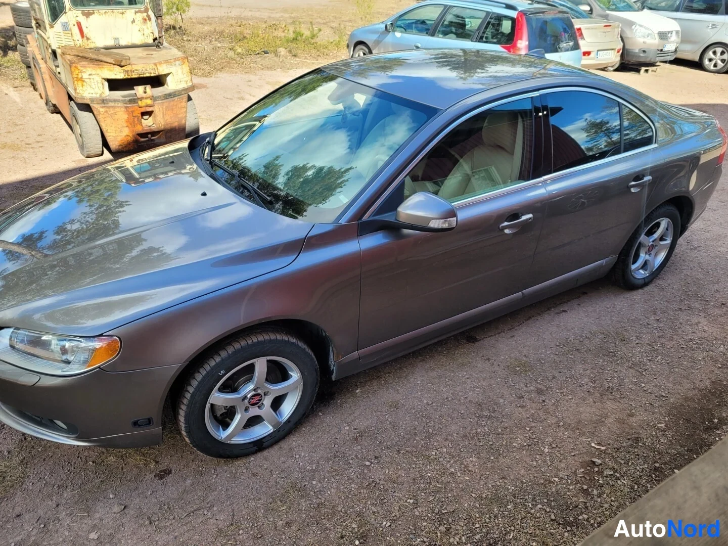 Beige Volvo S80 2006, etuviisto, keula vasemmalle, kuva 2