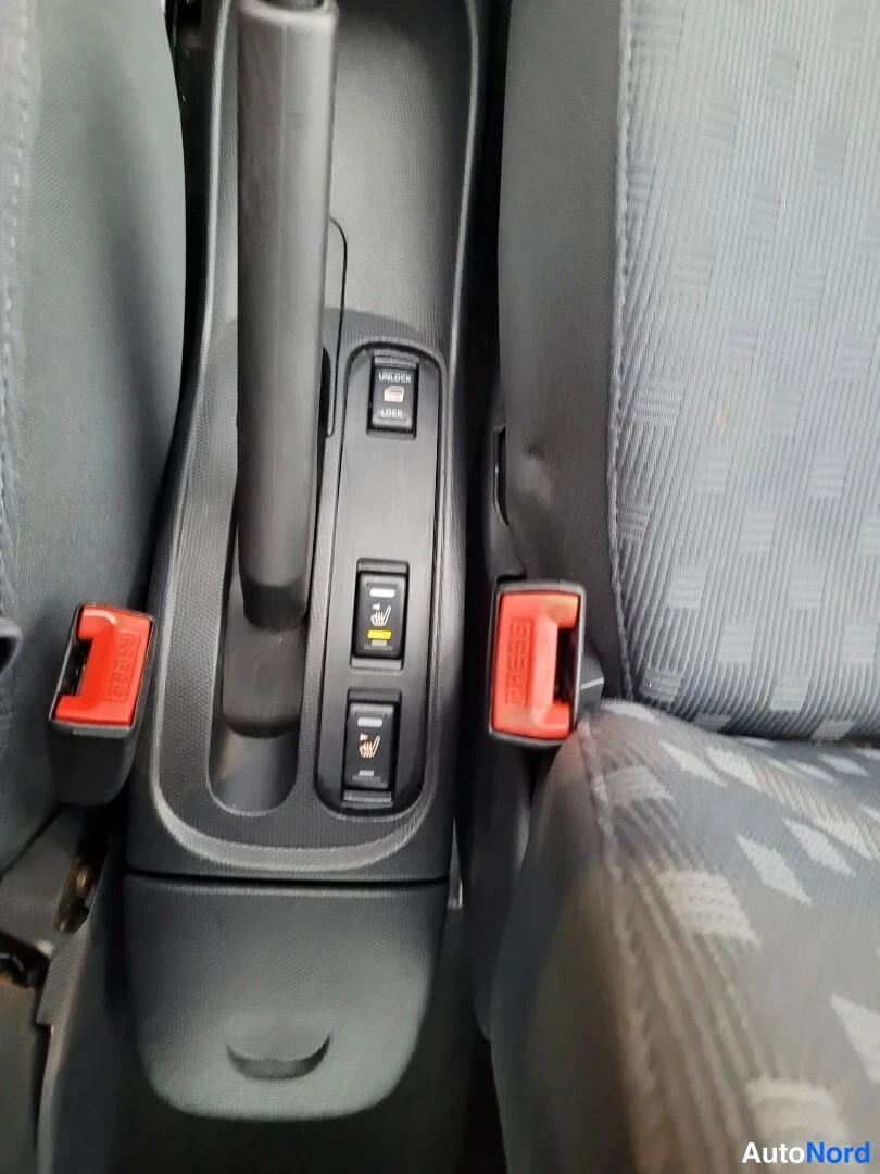 Hopea Nissan Micra 2004, yksityiskohta, kuva 21