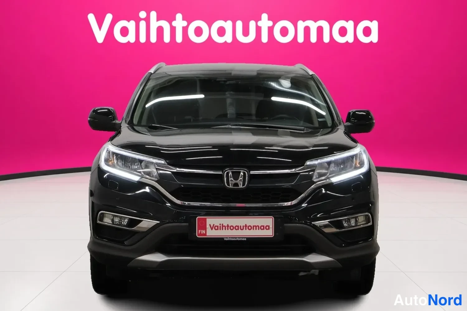 Musta Honda CR-V 2015, edestä, kuva 3