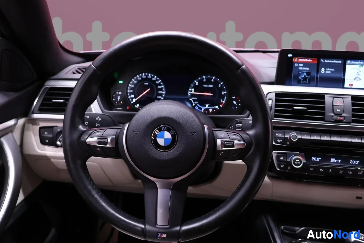 Harmaa BMW 420i xDrive 2018, ohjaamo, kuva 9