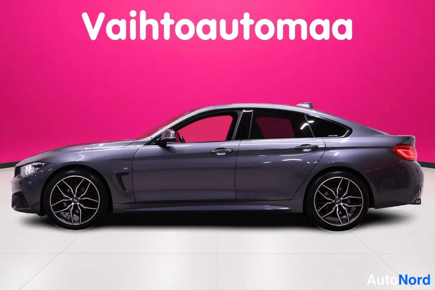 Harmaa BMW 420i xDrive 2018, etuviisto, keula vasemmalle, kuva 2
