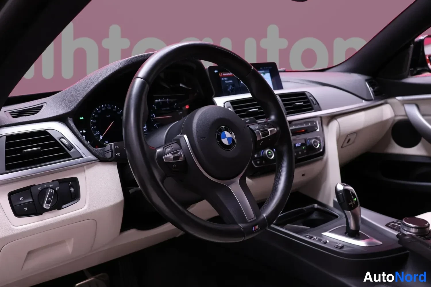 Harmaa BMW 420i xDrive 2018, ohjaamo, kuva 7