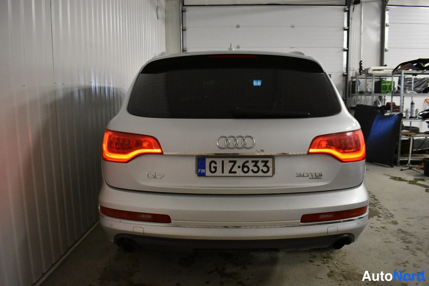 Hopea Audi Q7 2010, takaa, kuva 14