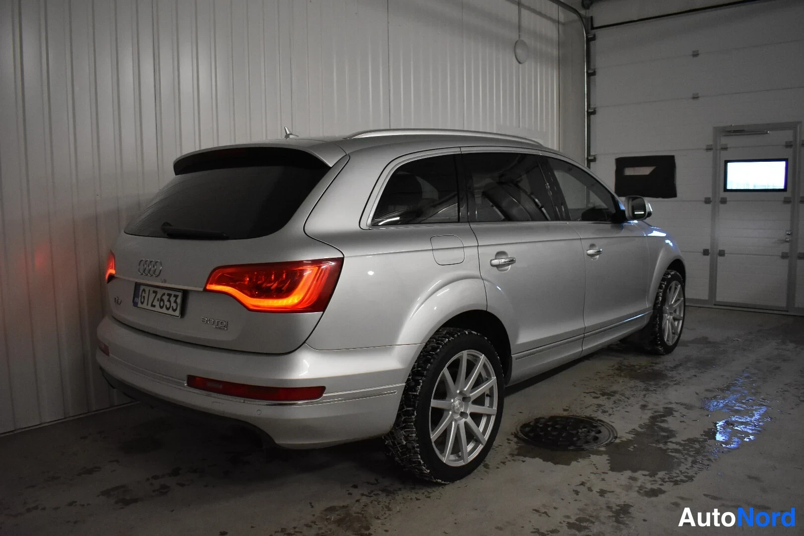 Hopea Audi Q7 2010, takaviisto, kuva 11