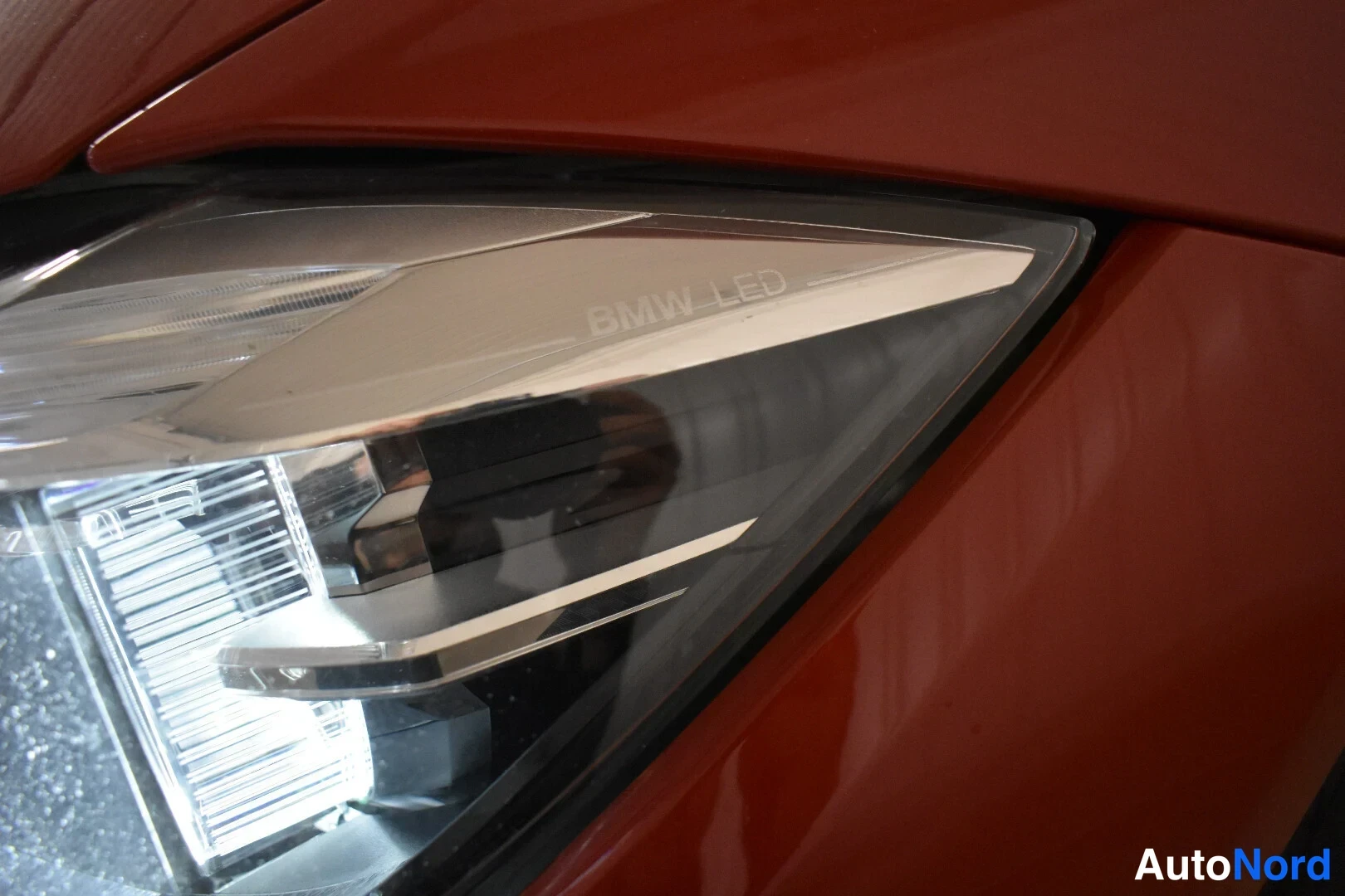 Punainen BMW 335d xDrive 2019, yksityiskohta, kuva 37