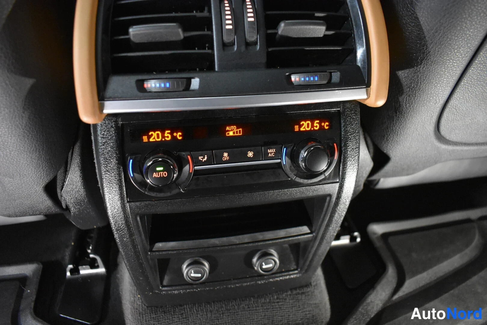 Valkoinen BMW X6 2016, yksityiskohta, kuva 33