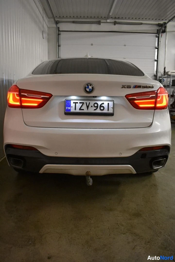 Valkoinen BMW X6 2016, takaa, kuva 14