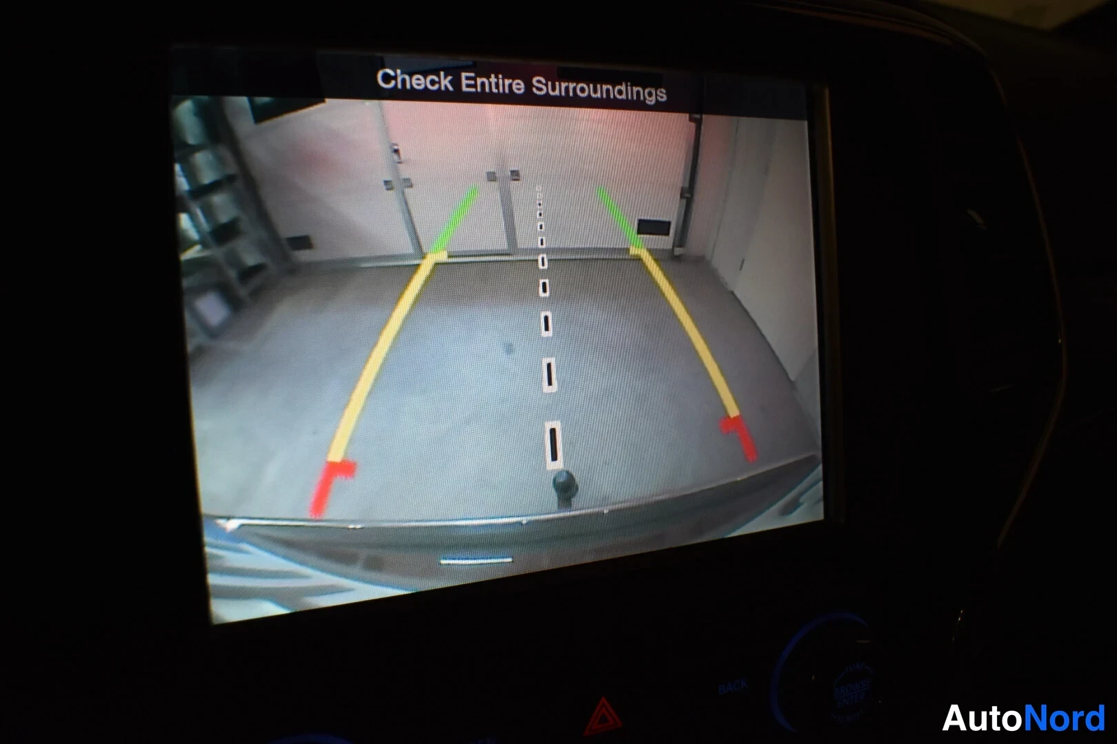 Ruskea Jeep Grand Cherokee 2014, yksityiskohta, kuva 30