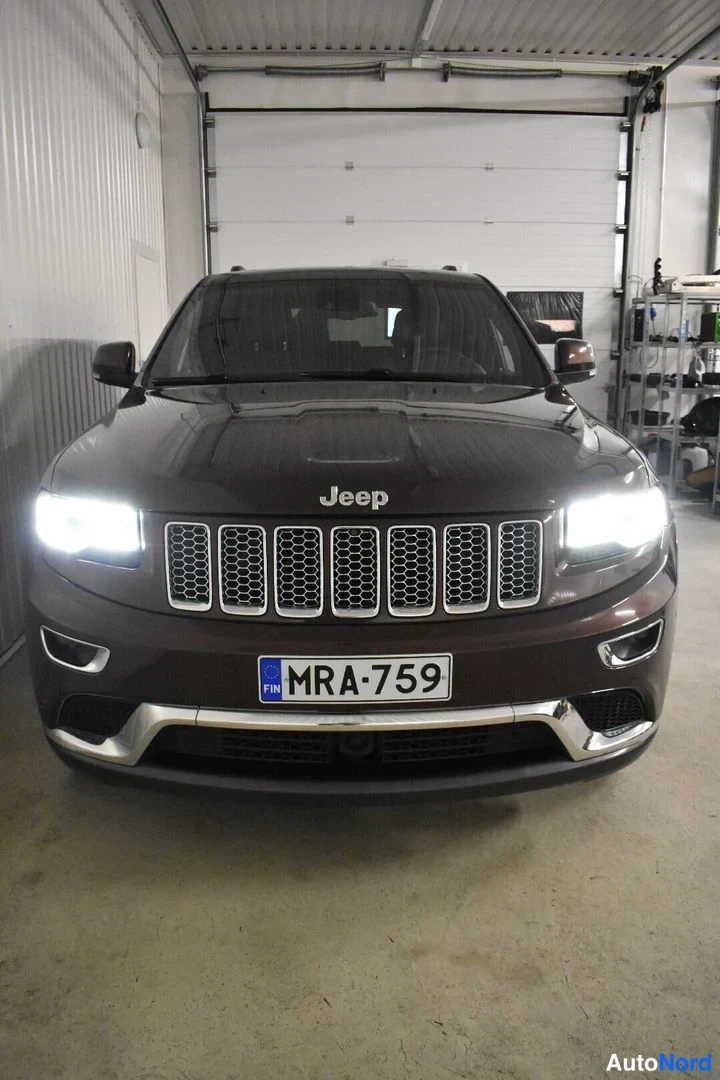 Ruskea Jeep Grand Cherokee 2014, edestä, kuva 6