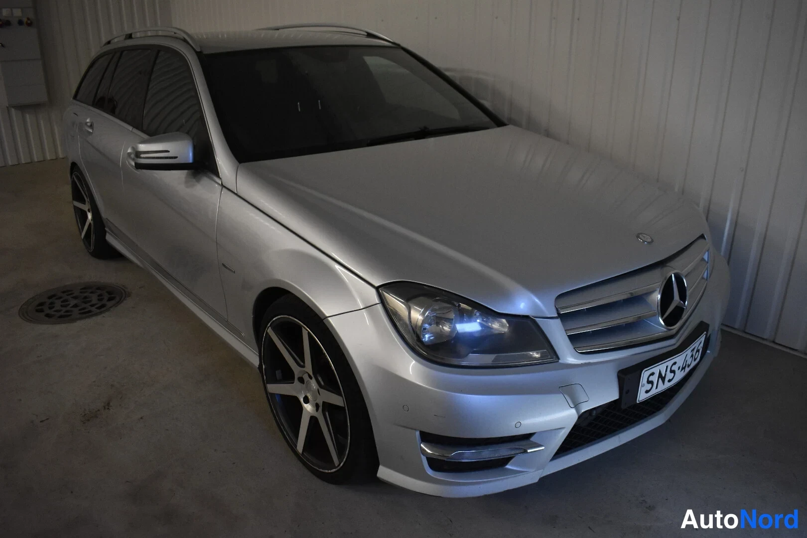 Hopea Mercedes-Benz C 220 CDI 2012, etuviisto, keula oikealle, kuva 4