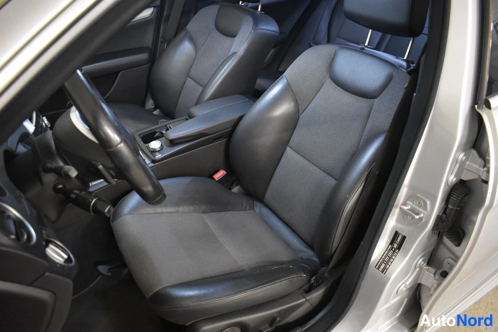 Hopea Mercedes-Benz C 220 CDI 2012, etuistuimet, kuva 18