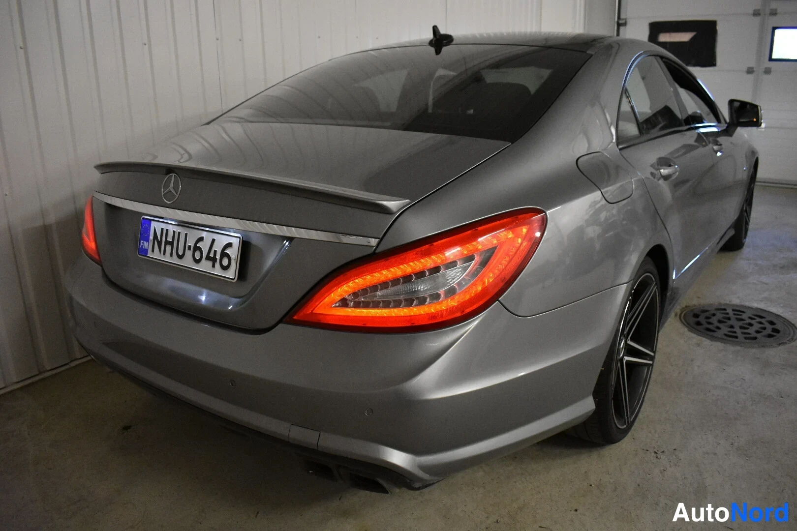 Harmaa Mercedes-Benz CLS 350 2011, takaviisto, kuva 12