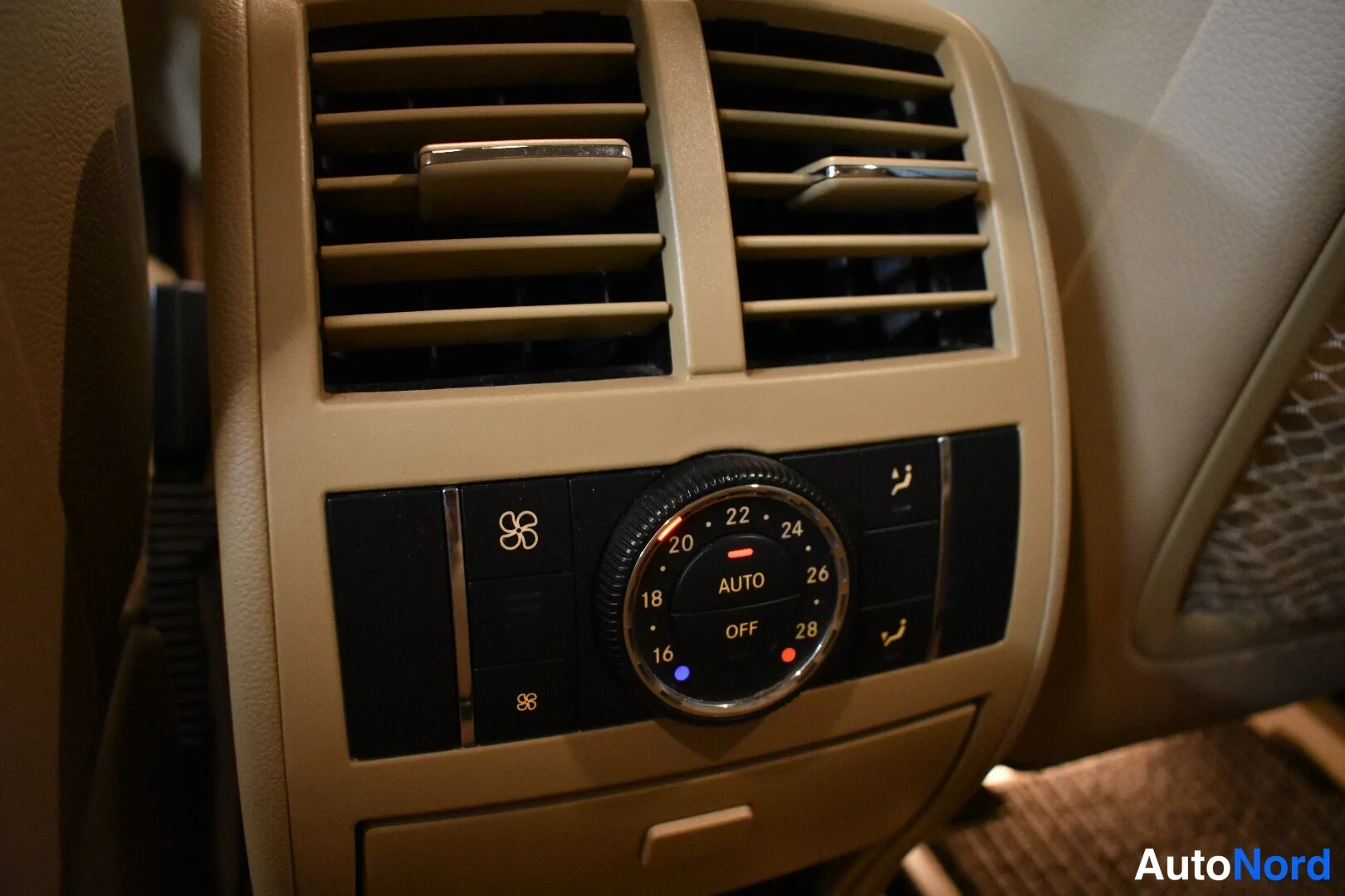 Hopea Mercedes-Benz ML 420 CDI 4MATIC 2007, yksityiskohta, kuva 23