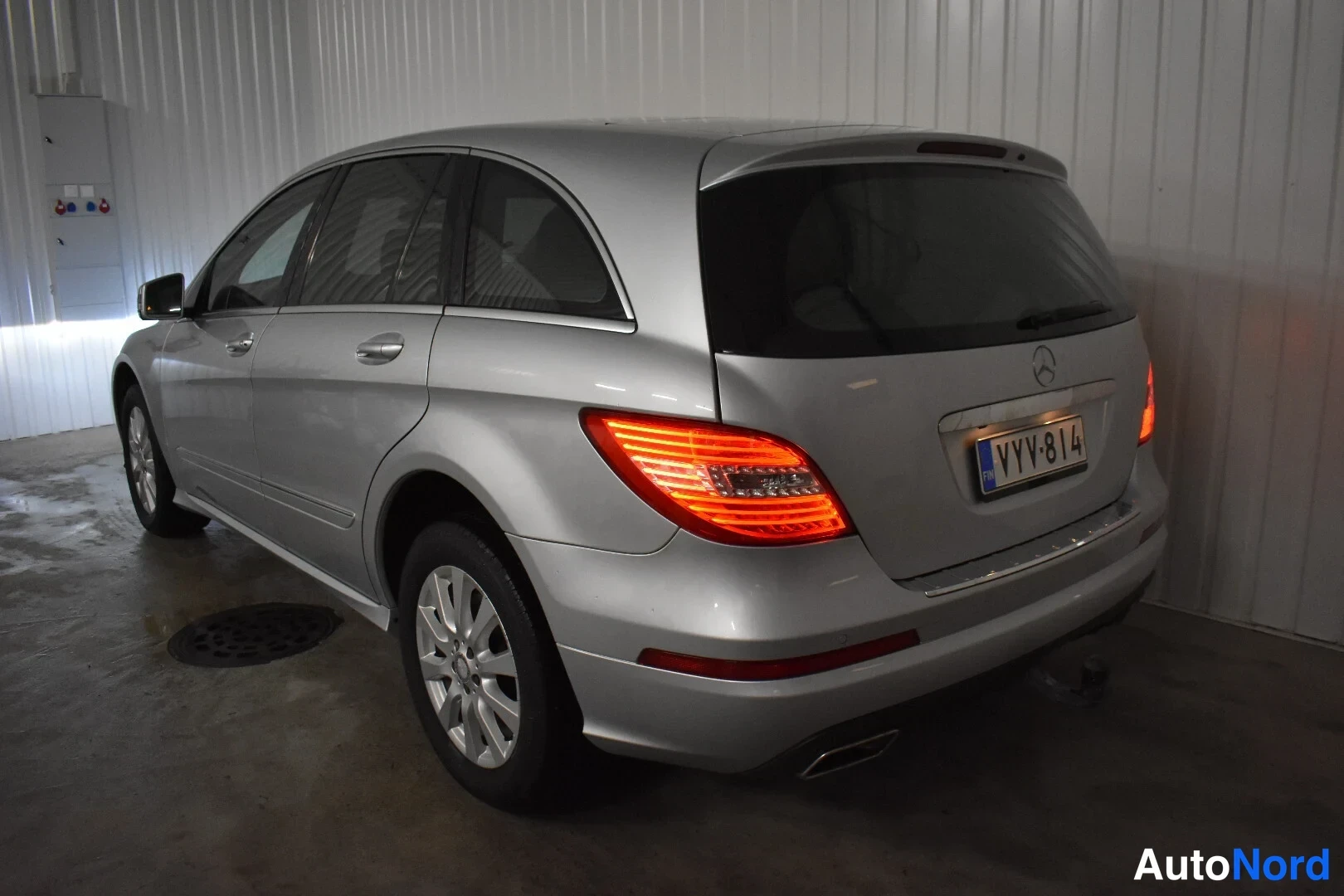 Hopea Mercedes-Benz R 2011, takaviisto, kuva 11