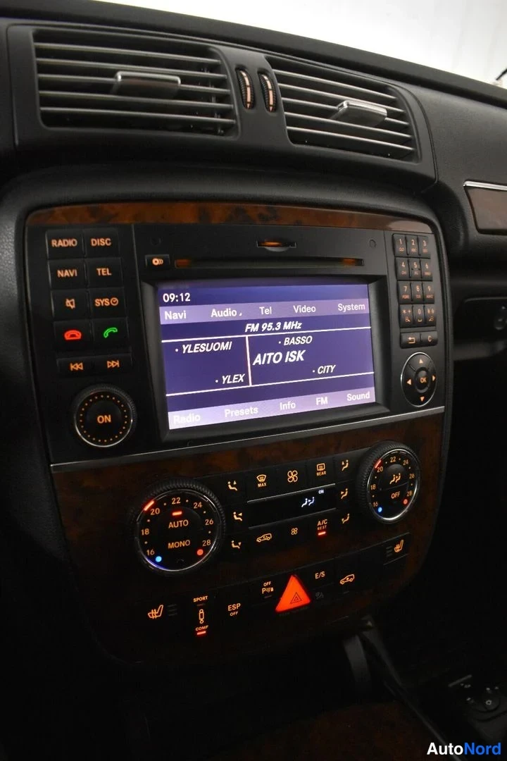 Hopea Mercedes-Benz R 2011, ohjaamo, kuva 15