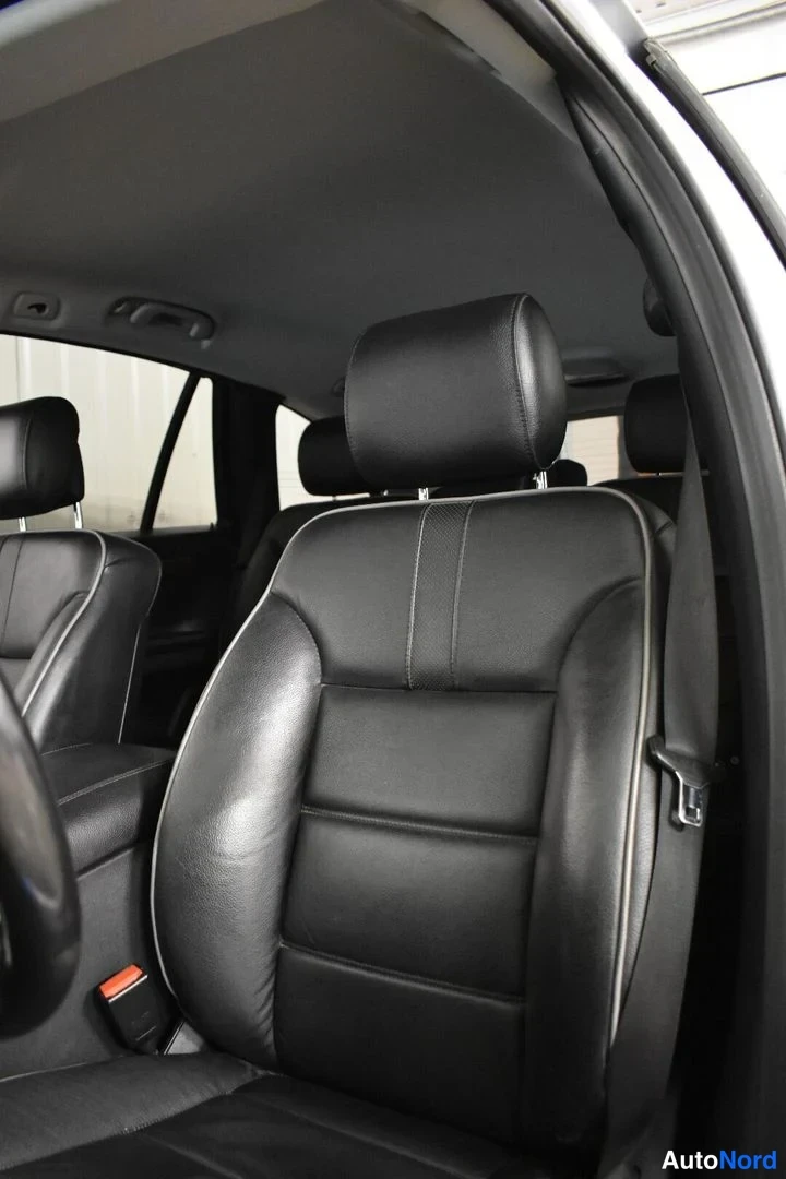 Hopea Mercedes-Benz R 2011, etuistuimet, kuva 20