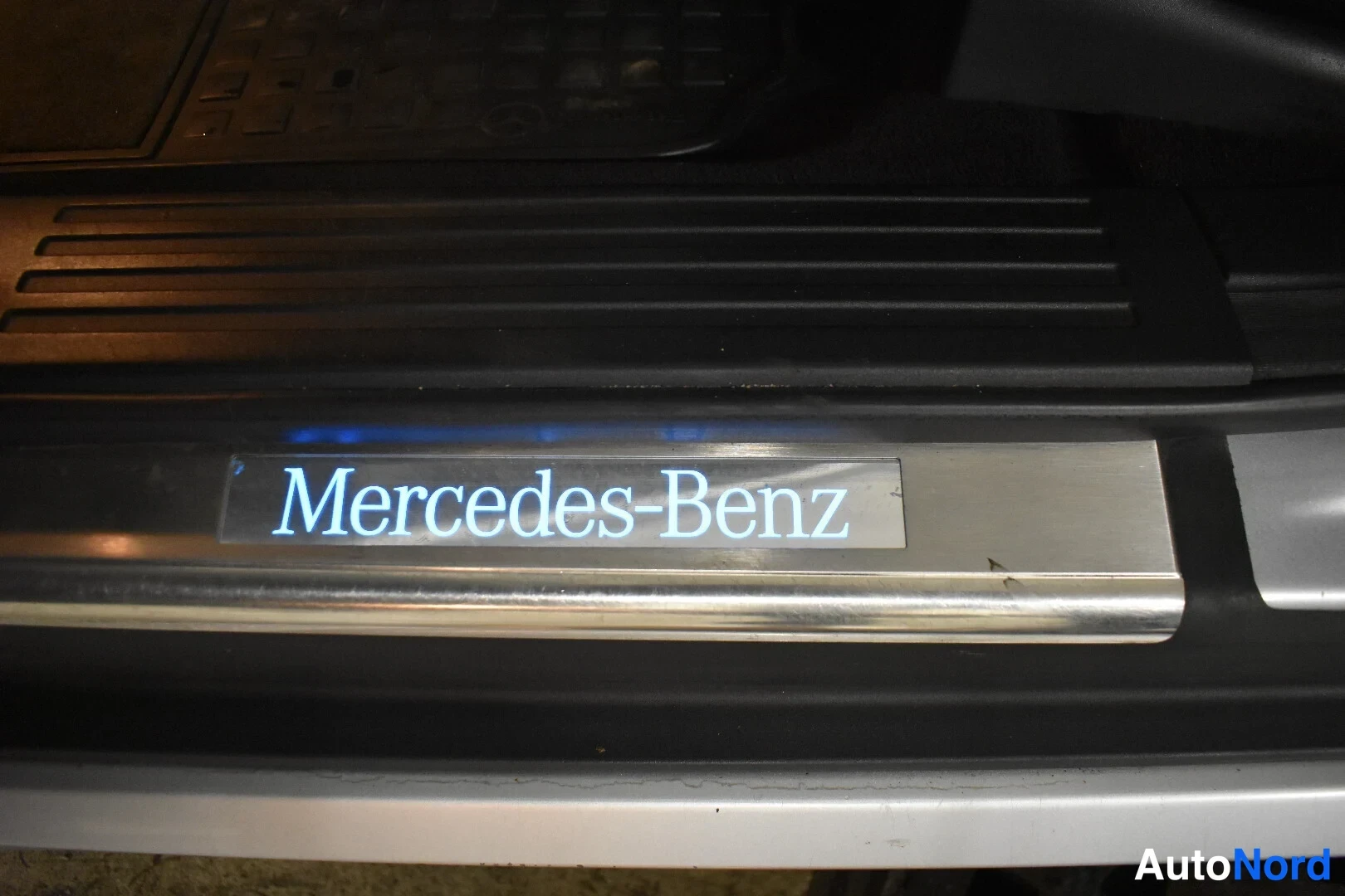 Hopea Mercedes-Benz R 2011, yksityiskohta, kuva 35