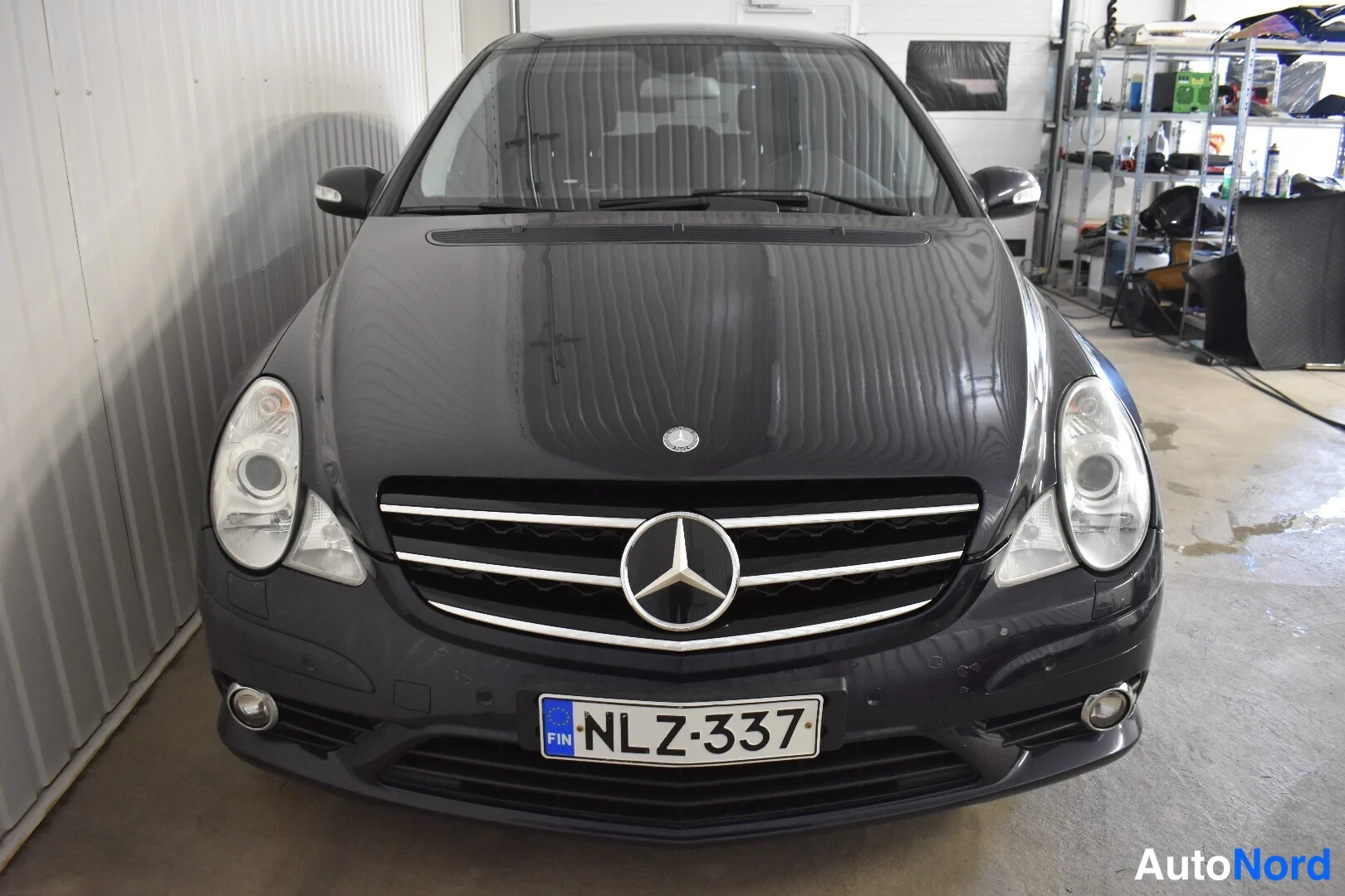 Sininen Mercedes-Benz R 2009, kuva 38