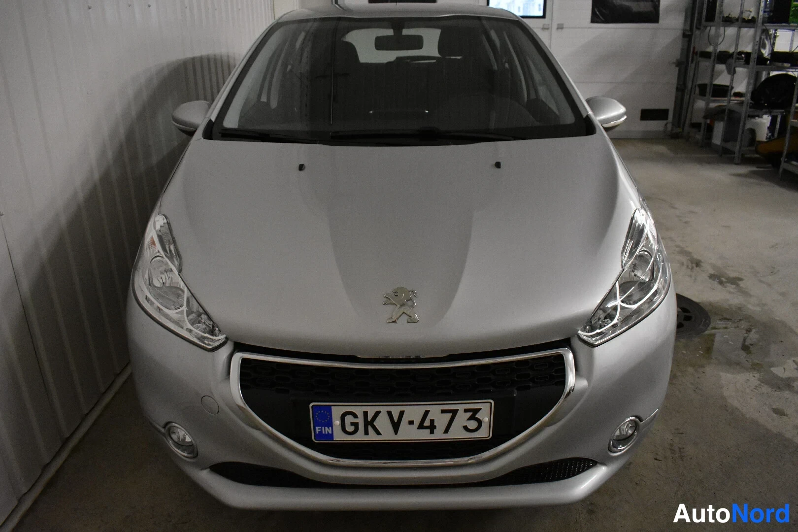 Hopea Peugeot 208 2014, edestä, kuva 5