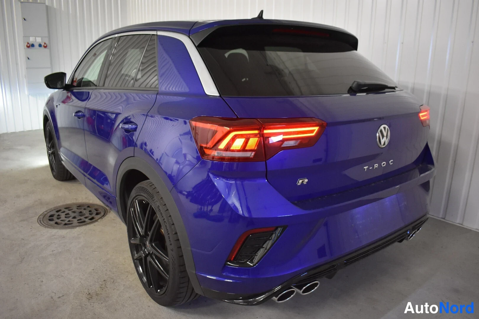 Sininen Volkswagen T-Roc 2020, takaviisto, kuva 14