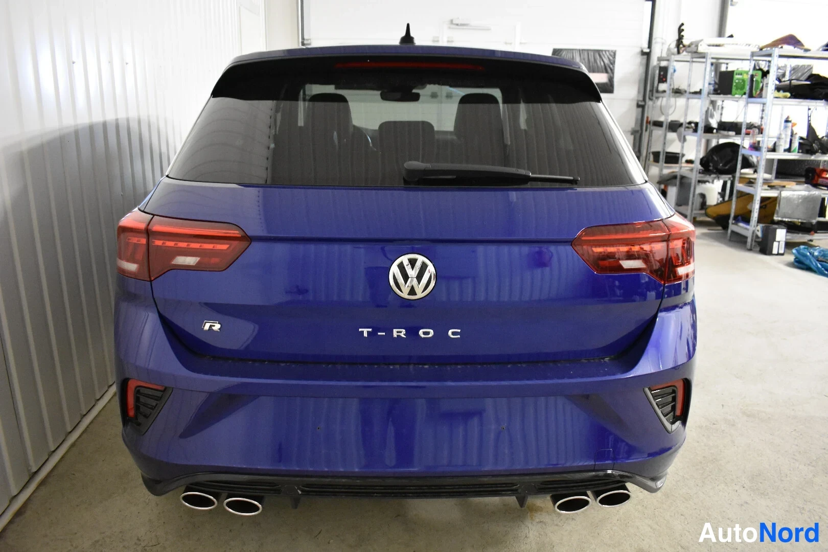 Sininen Volkswagen T-Roc 2020, takaa, kuva 19