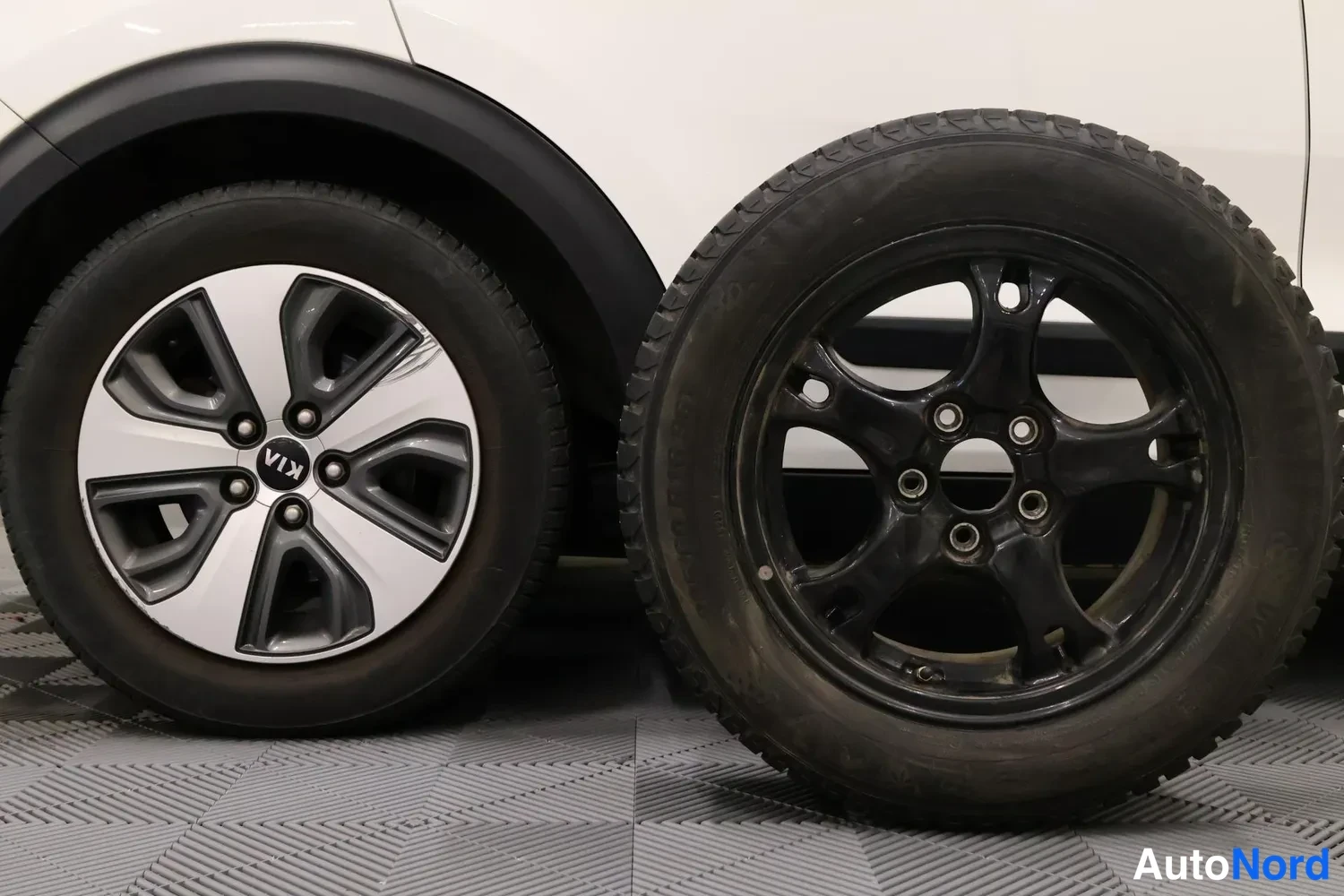 Valkoinen Kia Niro 2017, yksityiskohta, kuva 21