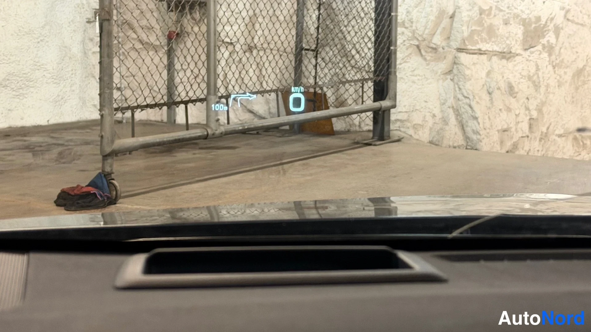 Harmaa Toyota Prius 2019, yksityiskohta, kuva 20