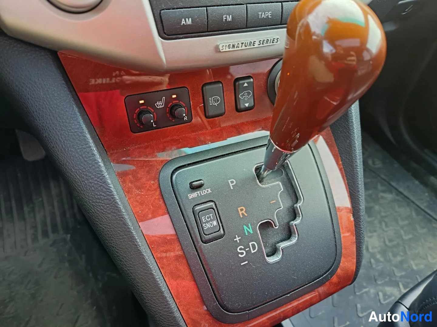 Hopea Lexus RX 2005, yksityiskohta, kuva 9