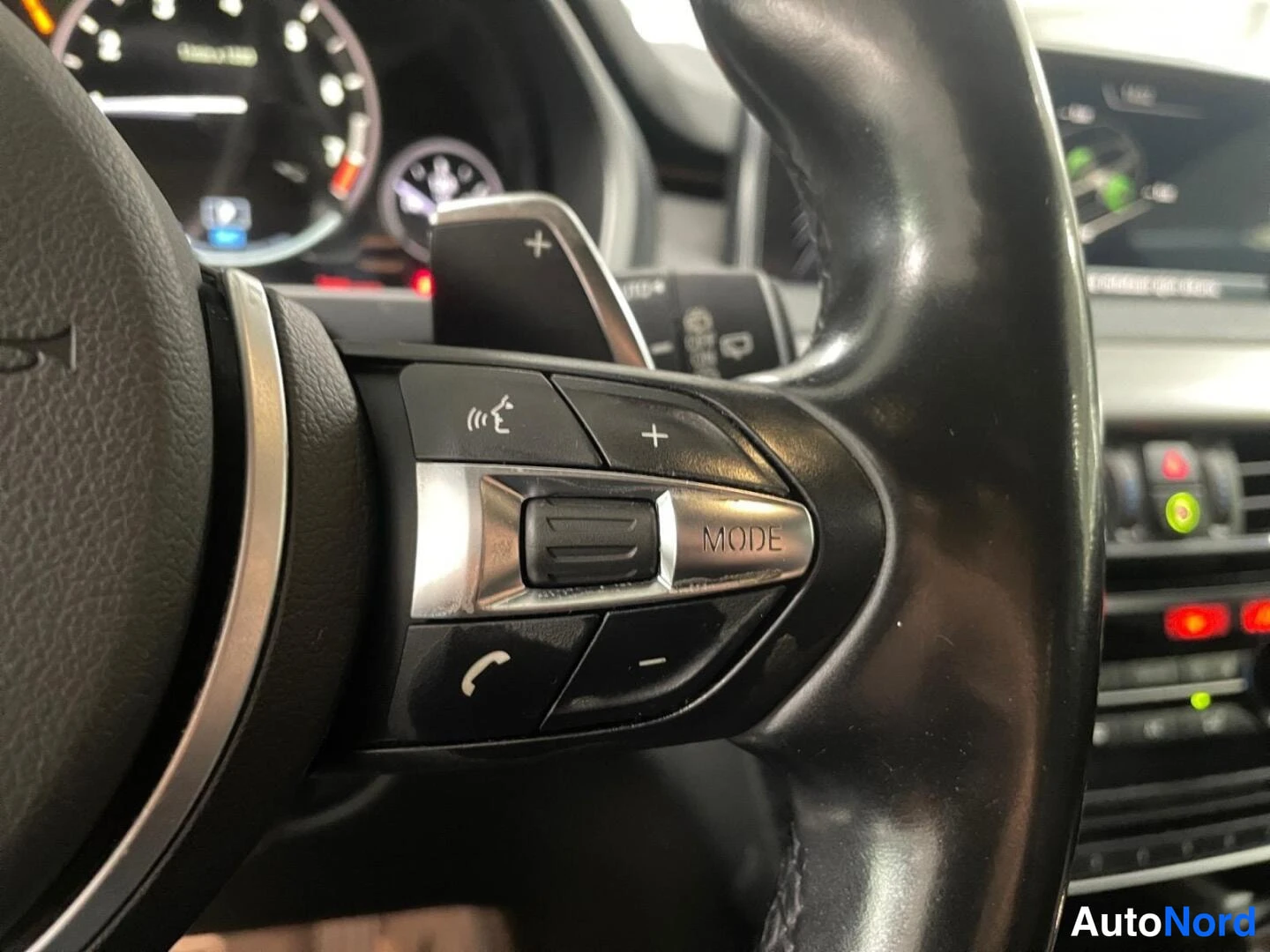 Harmaa BMW X5 2016, yksityiskohta, kuva 22