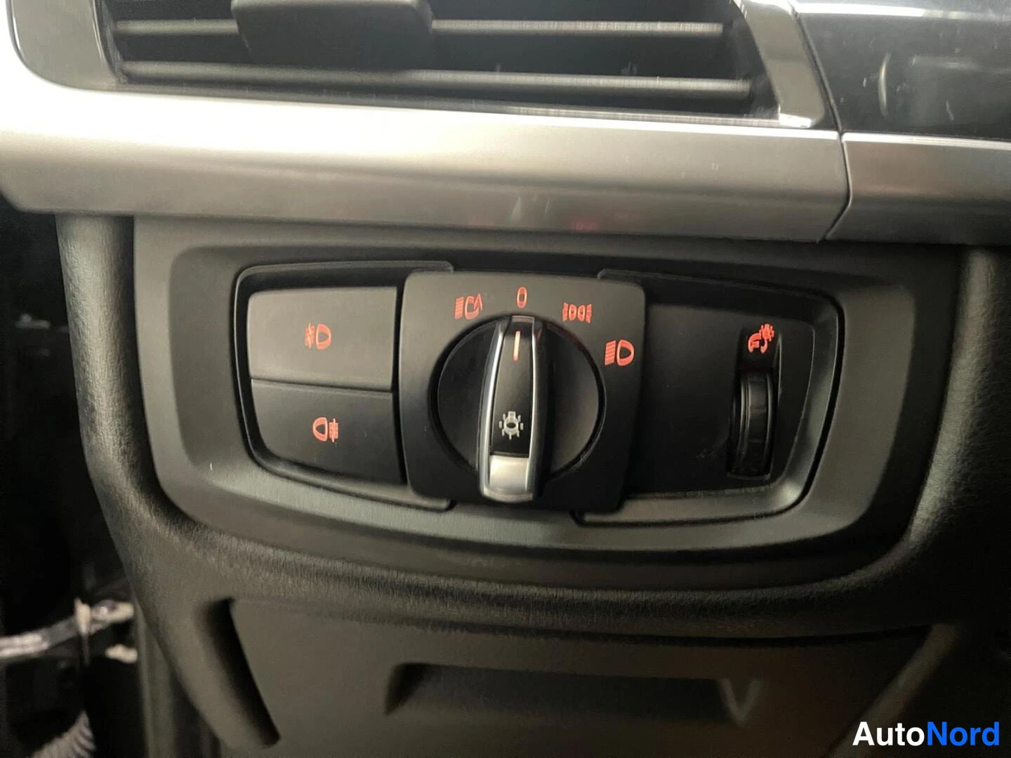 Harmaa BMW X5 2016, yksityiskohta, kuva 23
