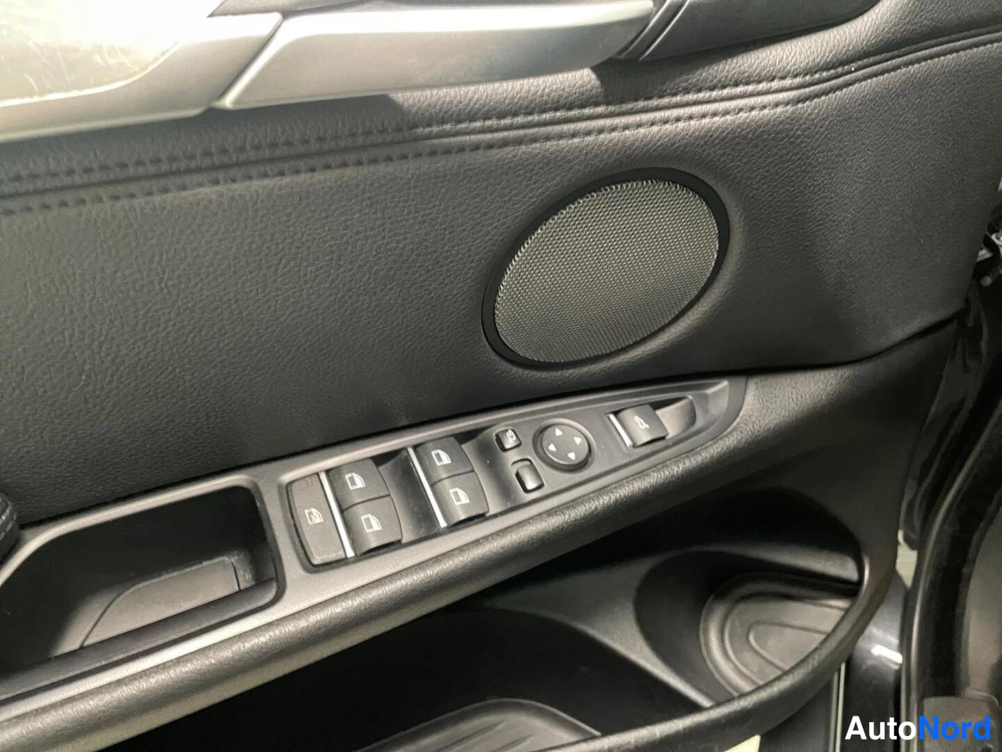 Harmaa BMW X5 2016, yksityiskohta, kuva 24