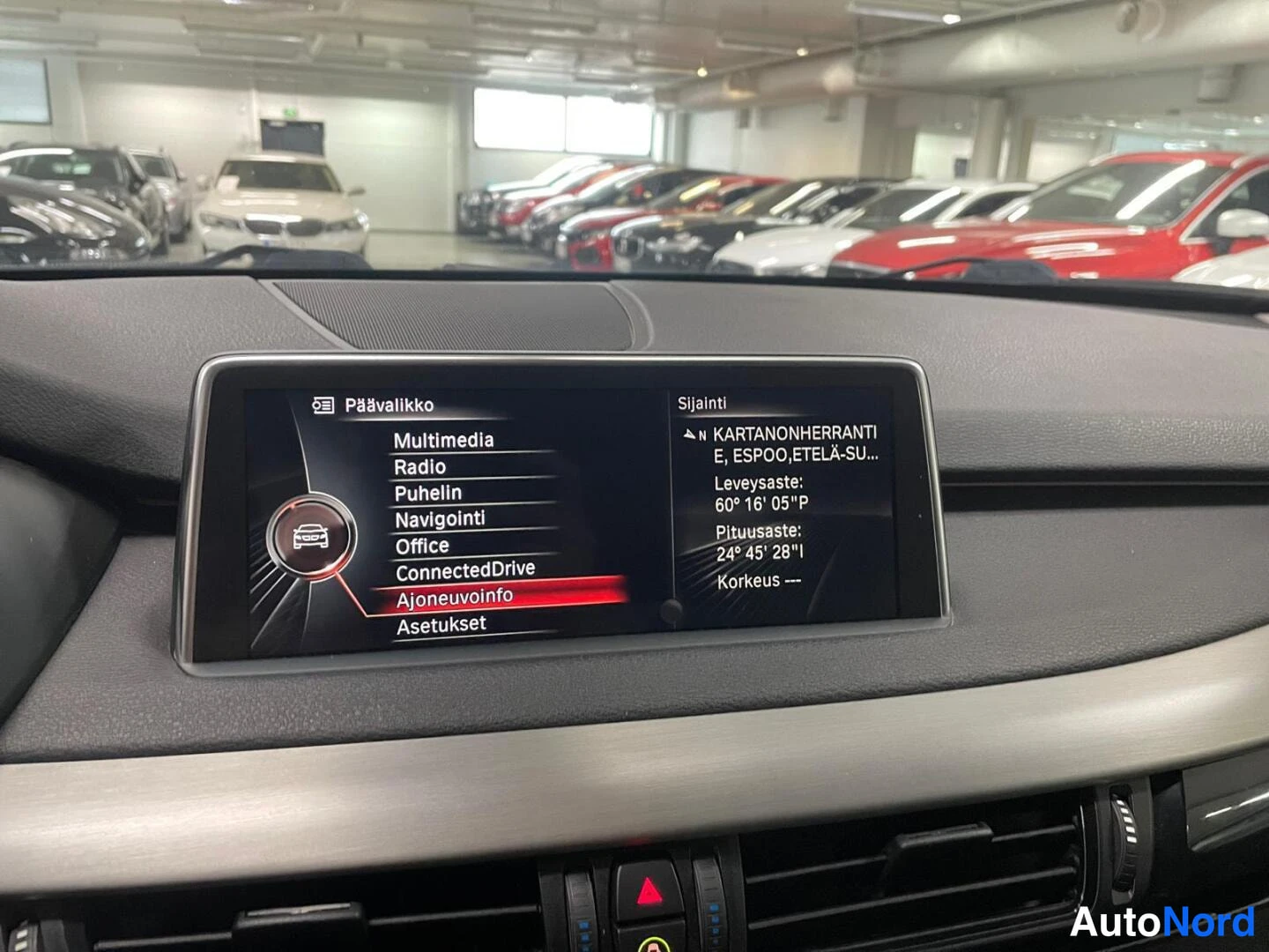 Harmaa BMW X5 2016, yksityiskohta, kuva 26