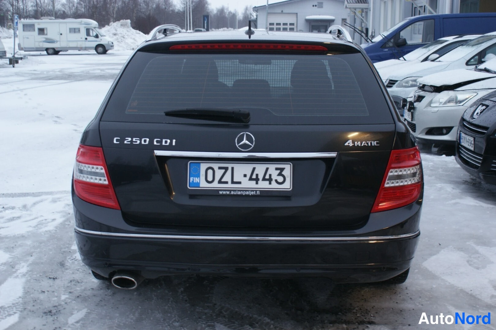 Musta Mercedes-Benz C 250 CDI 4MATIC 2011, takaa, kuva 7