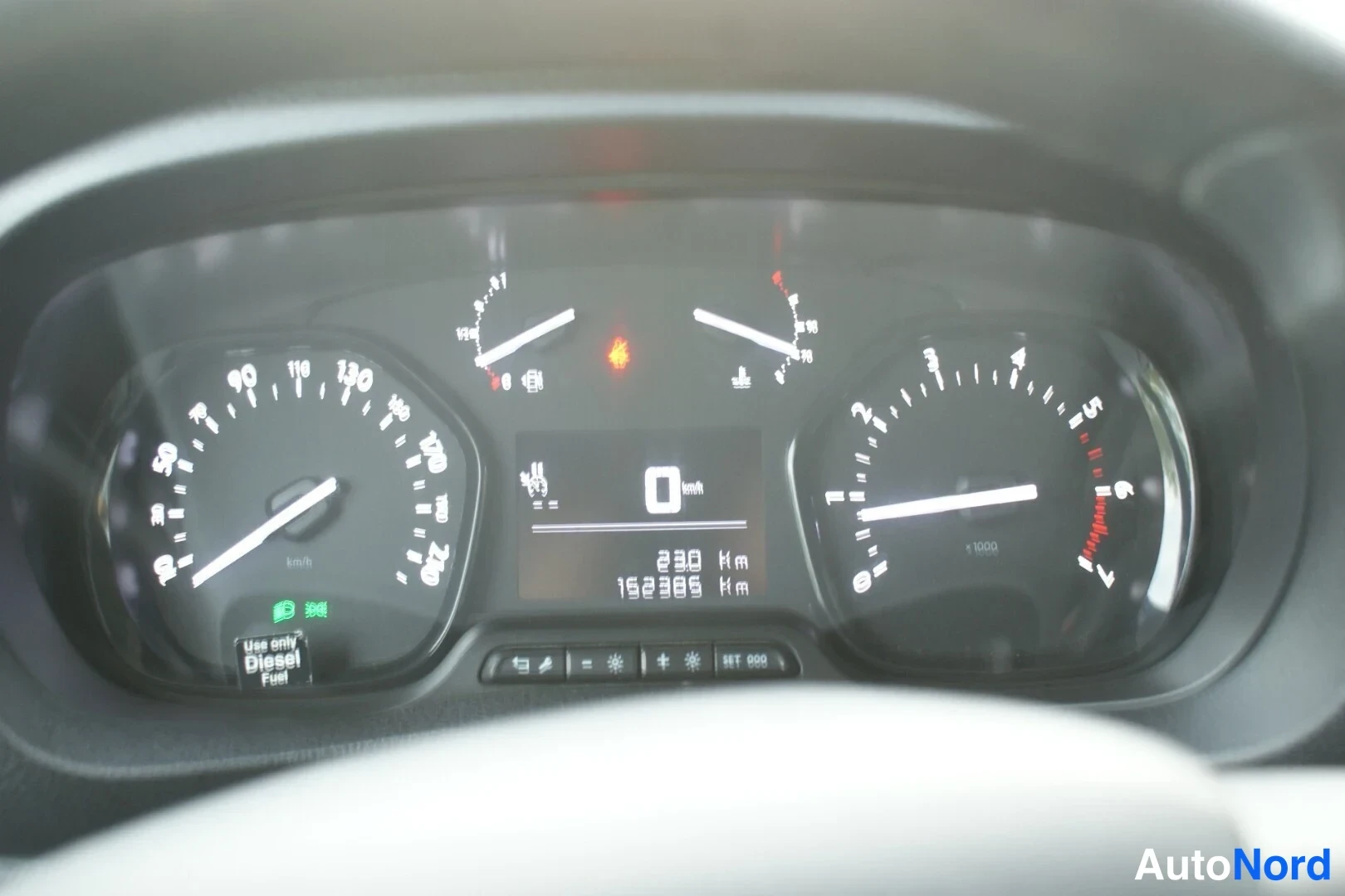 Musta Toyota Proace 2018, yksityiskohta, kuva 20