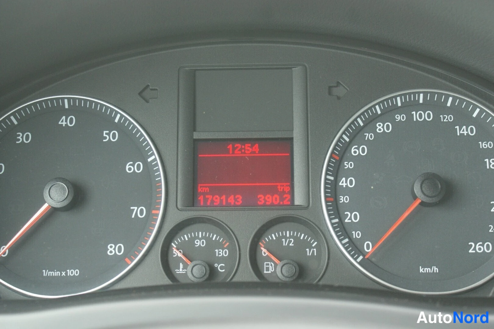 Harmaa Volkswagen Golf 2007, yksityiskohta, kuva 12