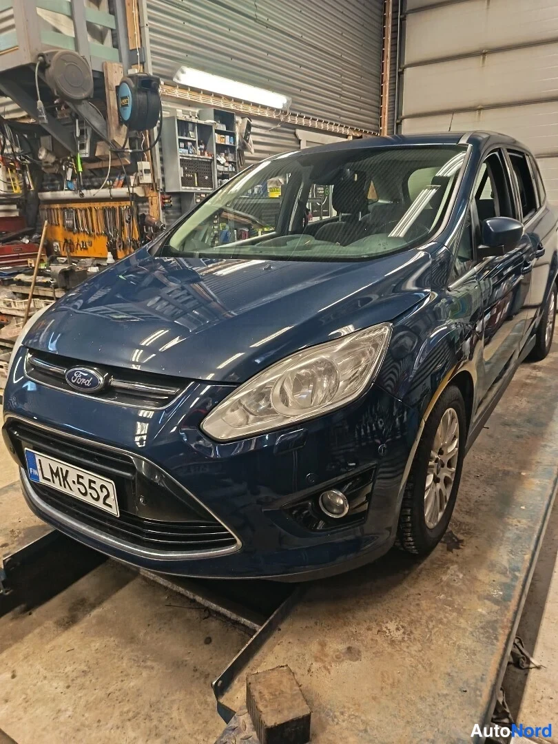 Sininen Ford C-MAX 2014, etuviisto, keula vasemmalle, kuva 2